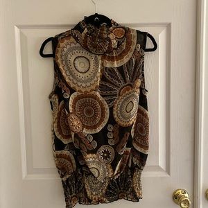 Sleeveless print shirt